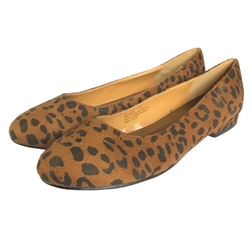 Ulla Popken leopard round toe flats 10 WIDE​